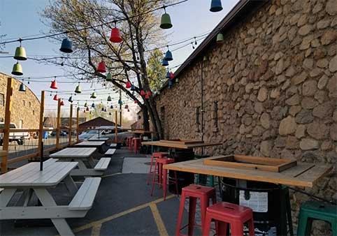 Fratellis Pizza Flagstaff Outdoor Patio