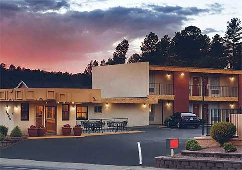 Kings House Motor Hotel, a Dazzler Select by Wyndham